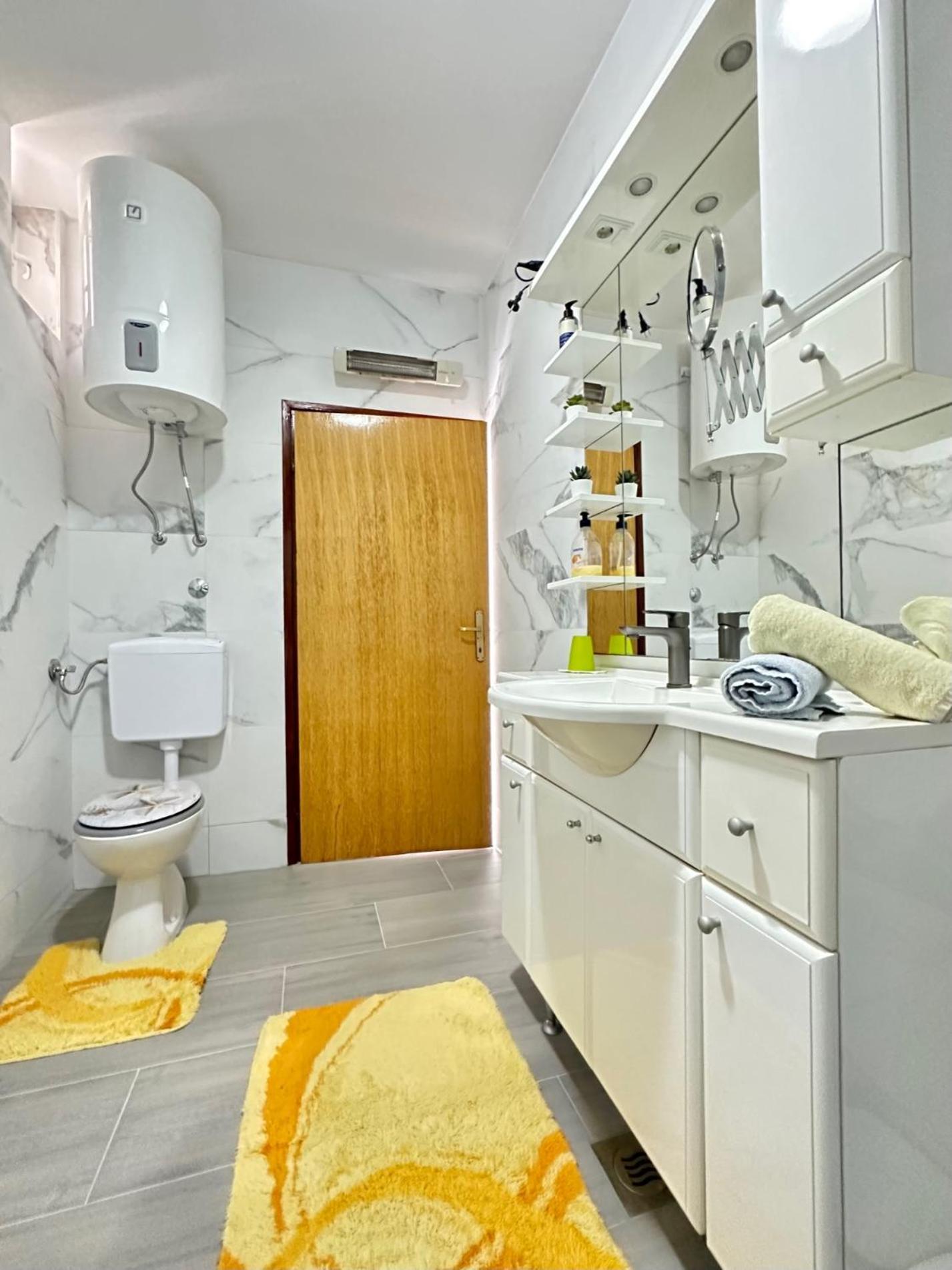 Apartments Hajl Крк Экстерьер фото