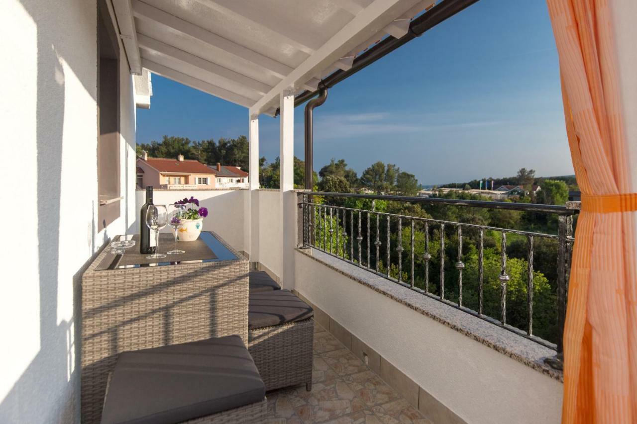 Apartments Hajl Крк Экстерьер фото