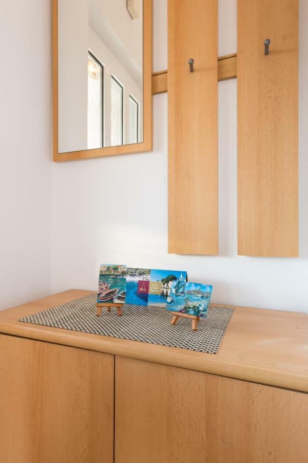 Apartments Hajl Крк Экстерьер фото